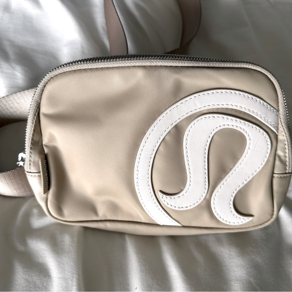 Lululemon Belt Bag